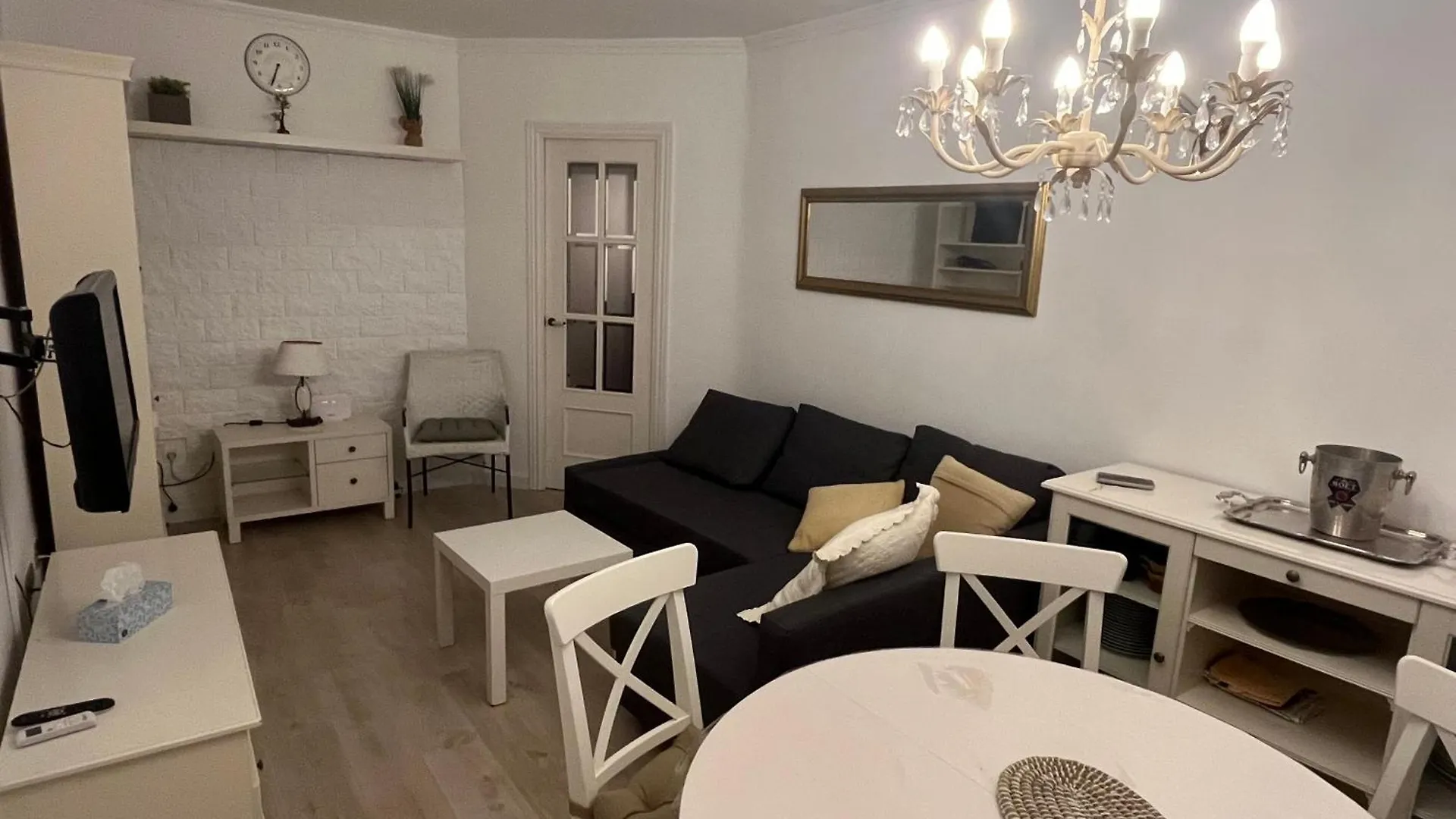 Apartment Appartement 20 Minutes Du Centre L’Hospitalet de Llobregat Spanien